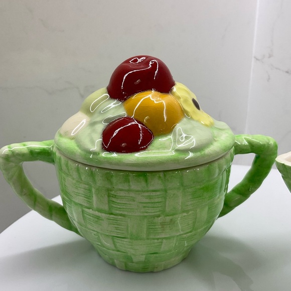 Vintage 70’s Fruit Basket Ceramic Sugar & Creamer Set - Picture 2 of 11